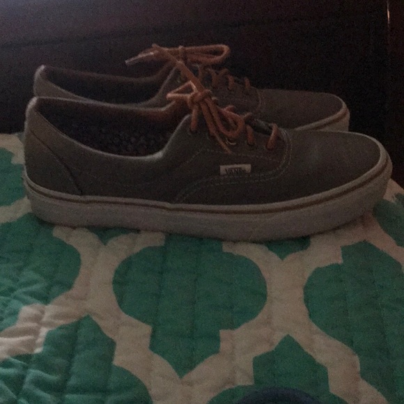 Vans shoes - Picture 2 of 2